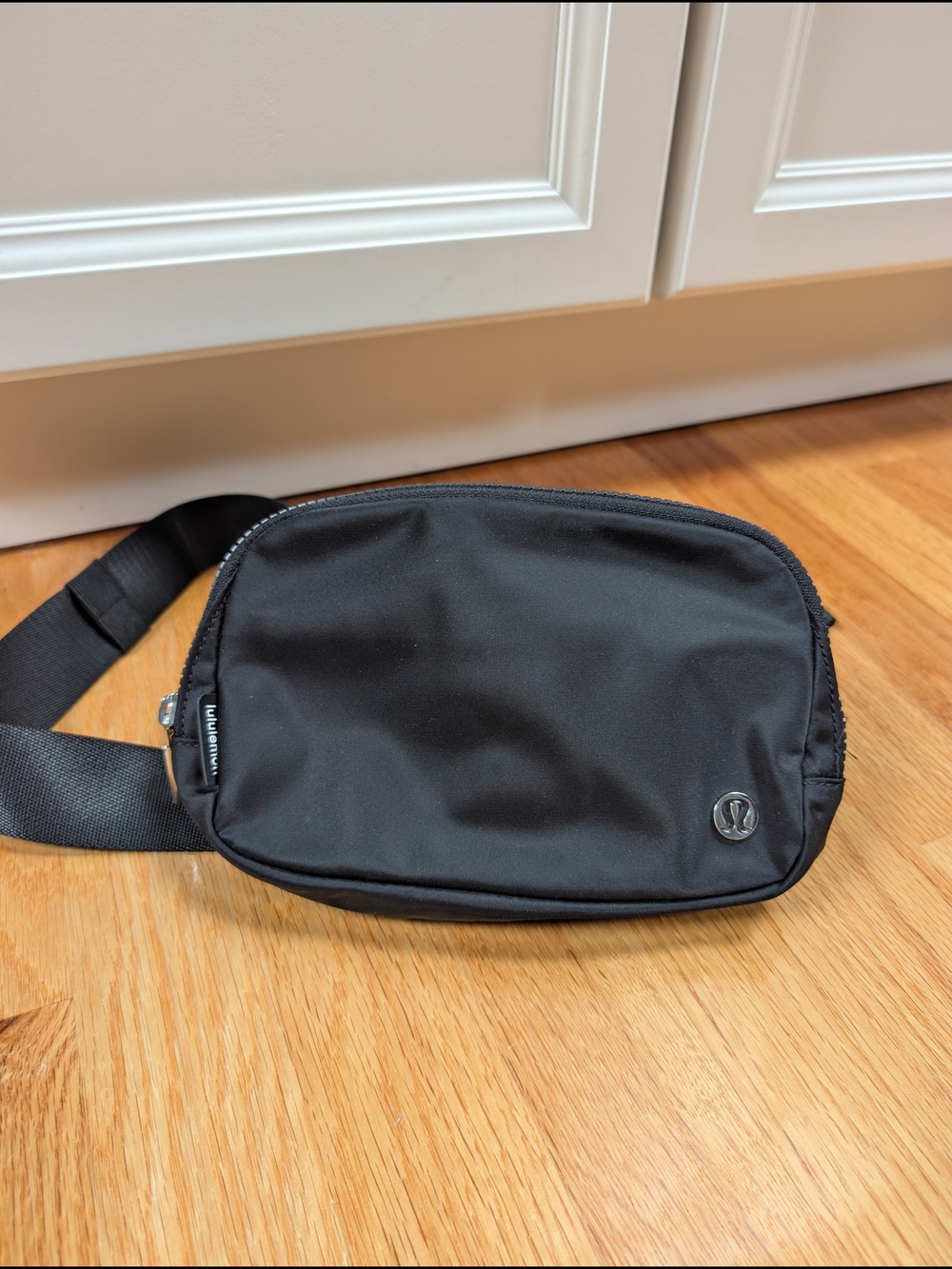 lululemon athletica Black Crossbody Belt Bag 1L